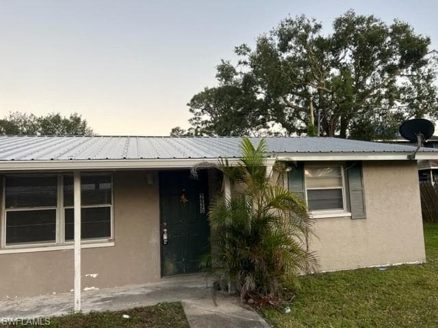 286 Lowell AVE NORTH FORT MYERS, FL 33917