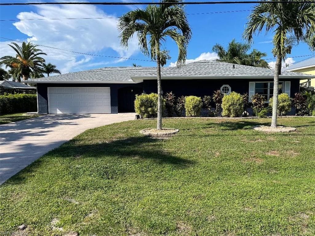 1117 Lenox CT CAPE CORAL, FL 33904