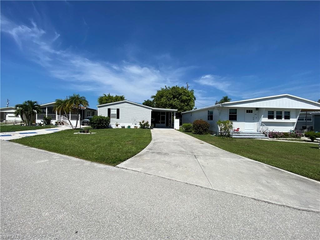 26113 Colony RD BONITA SPRINGS, FL 34135