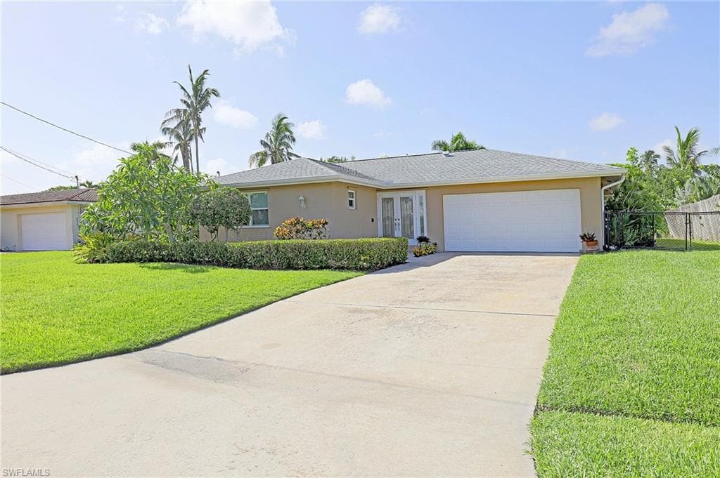 400 Norwood CT FORT MYERS, FL 33919