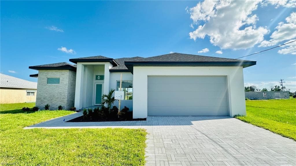 2600 NW Embers TER CAPE CORAL, FL 33993