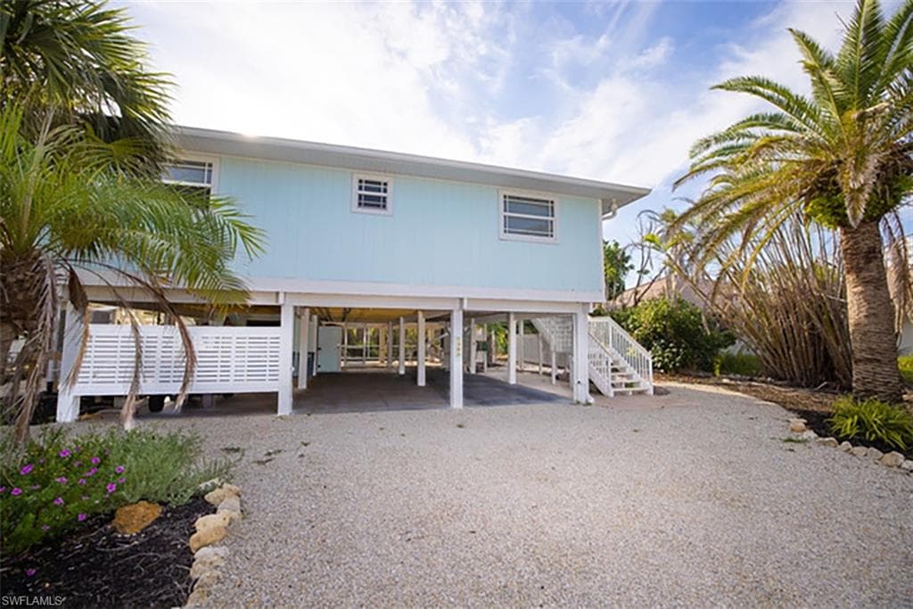 1388 Tahiti DR SANIBEL, FL 33957