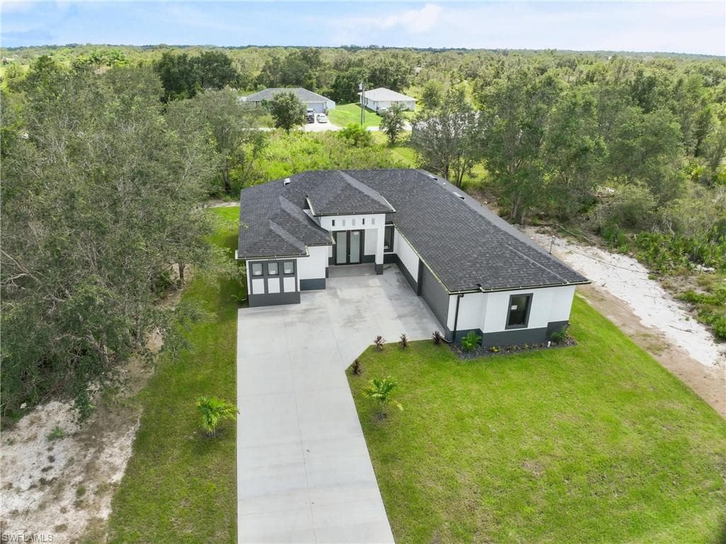 2509 65th St LEHIGH ACRES, FL 33971