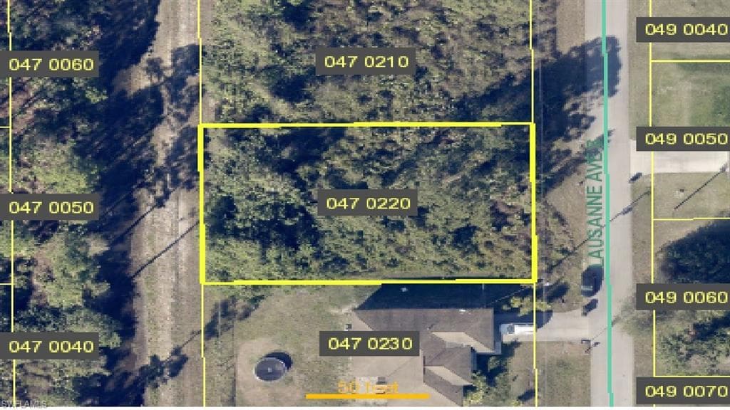 226 Lausanne AVE LEHIGH ACRES, FL 33974