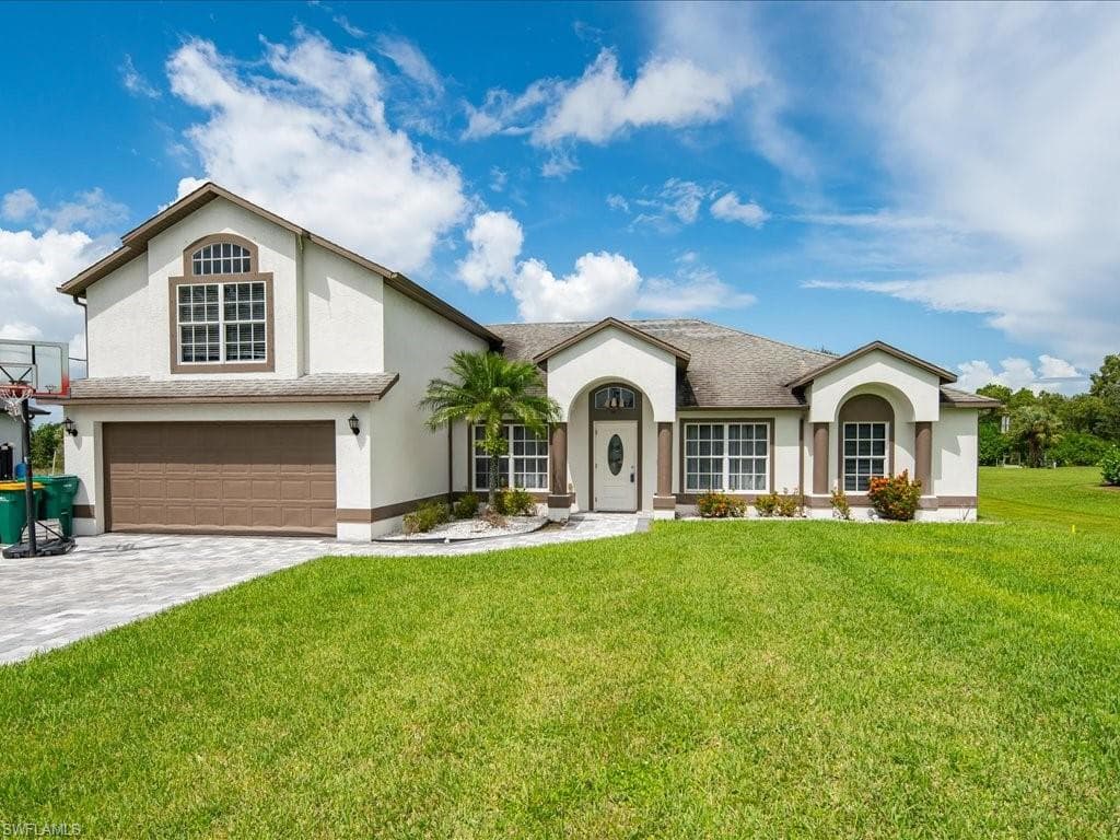 4835 10th ST NE NAPLES, FL 34120