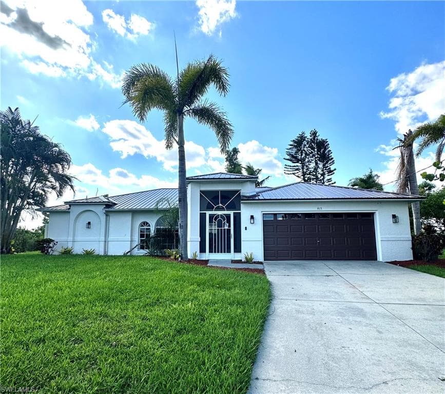 915 SW 1st TER CAPE CORAL, FL 33991