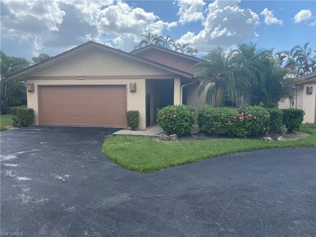 6472 Royal Woods DR FORT MYERS, FL 33908