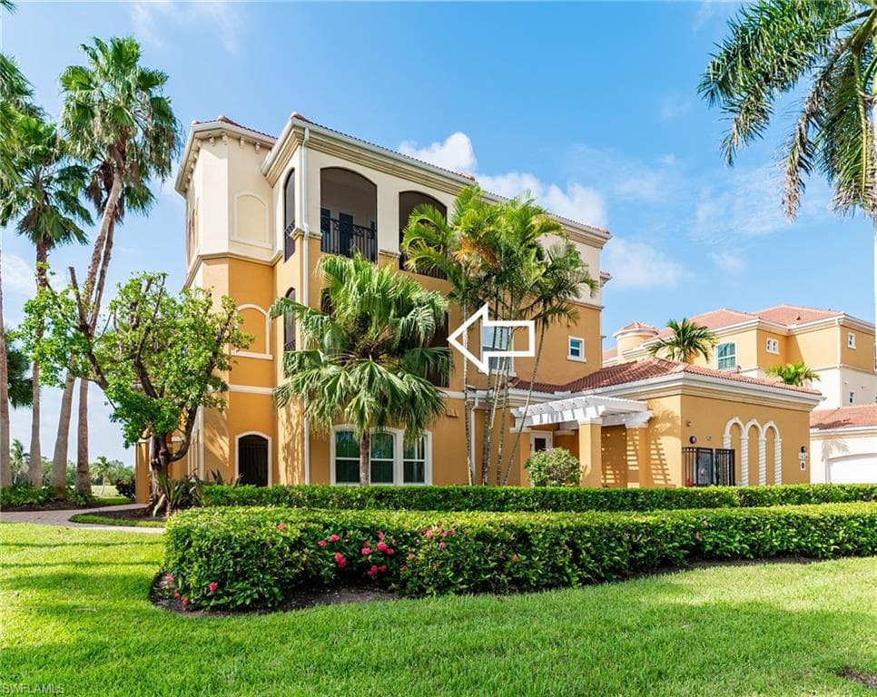 1426 Borghese LN 5-201 NAPLES, FL 34114