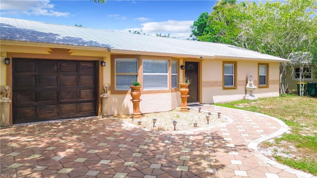 4027 Mindi AVE NAPLES, FL 34112