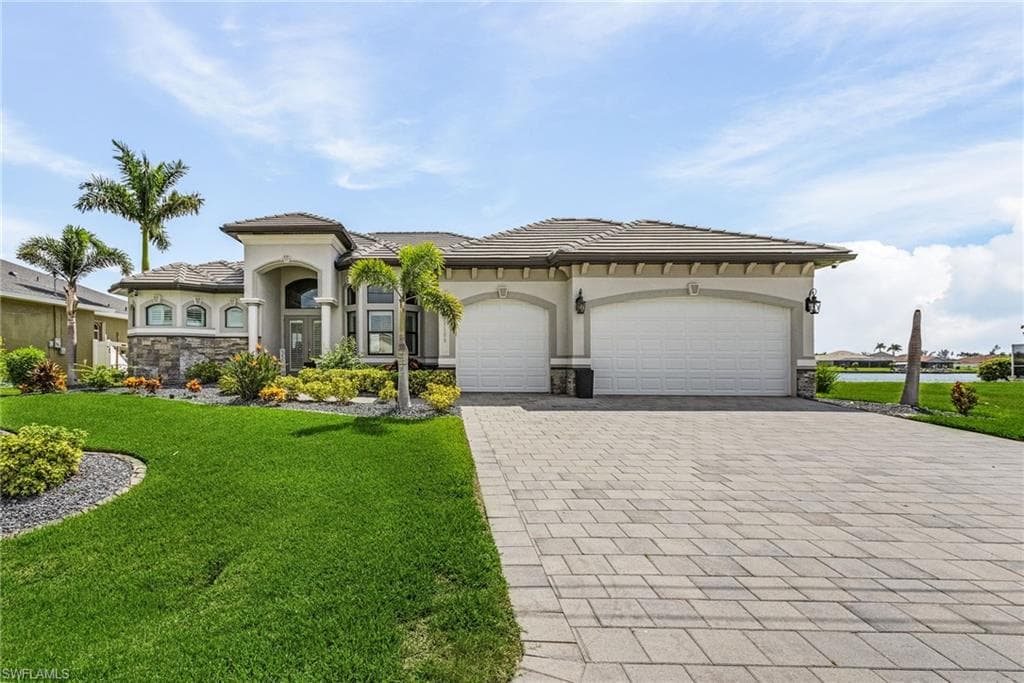1109 SW 6th AVE CAPE CORAL, FL 33991
