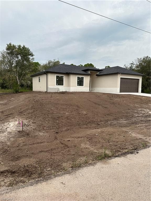 1215 McArthur AVE LEHIGH ACRES, FL 33972