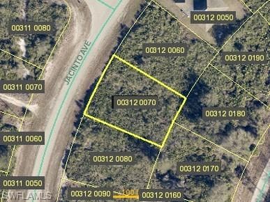 1884 Jacinto AVE LEHIGH ACRES, FL 33972
