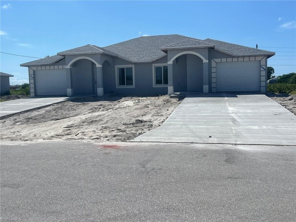 124/126 PULLMAN ST LEHIGH ACRES, FL 33974