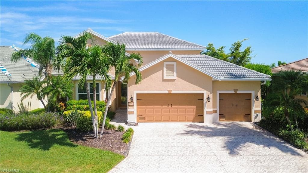 8325 Southwind Bay CIR FORT MYERS, FL 33908