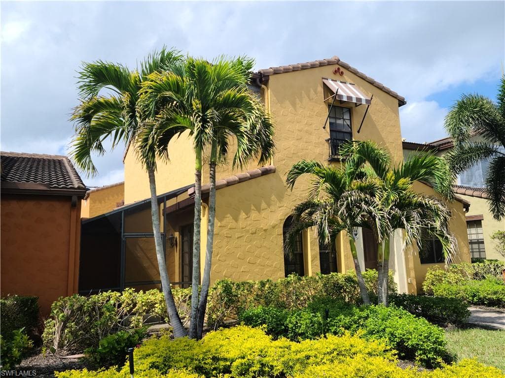 8900 Oliveria ST 9705 FORT MYERS, FL 33912