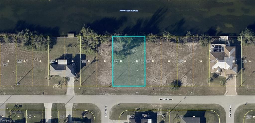 313 NW 19th TER CAPE CORAL, FL 33993