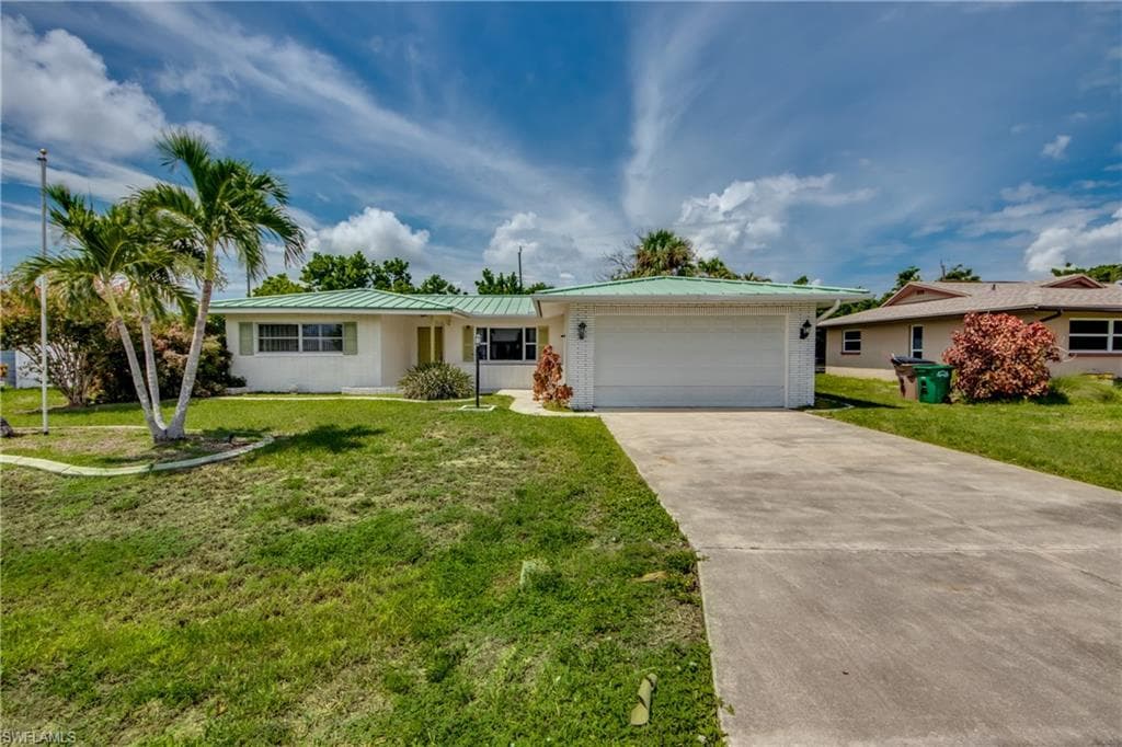 5214 Sunnybrook CT CAPE CORAL, FL 33904