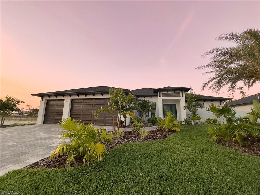 27 NE 8th TER CAPE CORAL, FL 33909