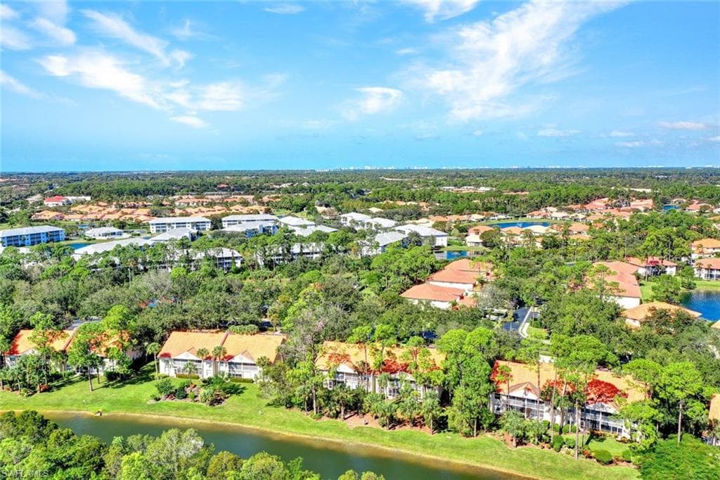 209 Robin Hood CIR 104 NAPLES, FL 34104