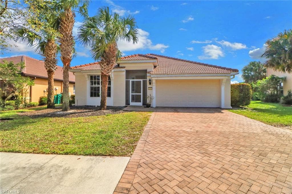 2055 Sagebrush CIR NAPLES, FL 34120