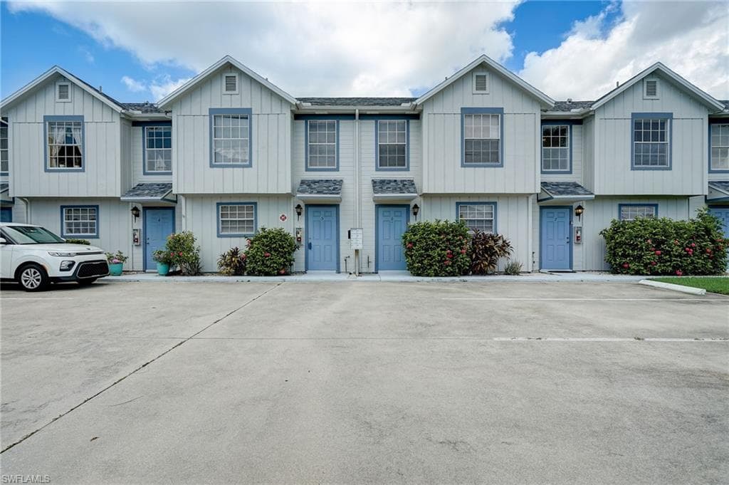 1005 SW 48th TER 7 CAPE CORAL, FL 33914