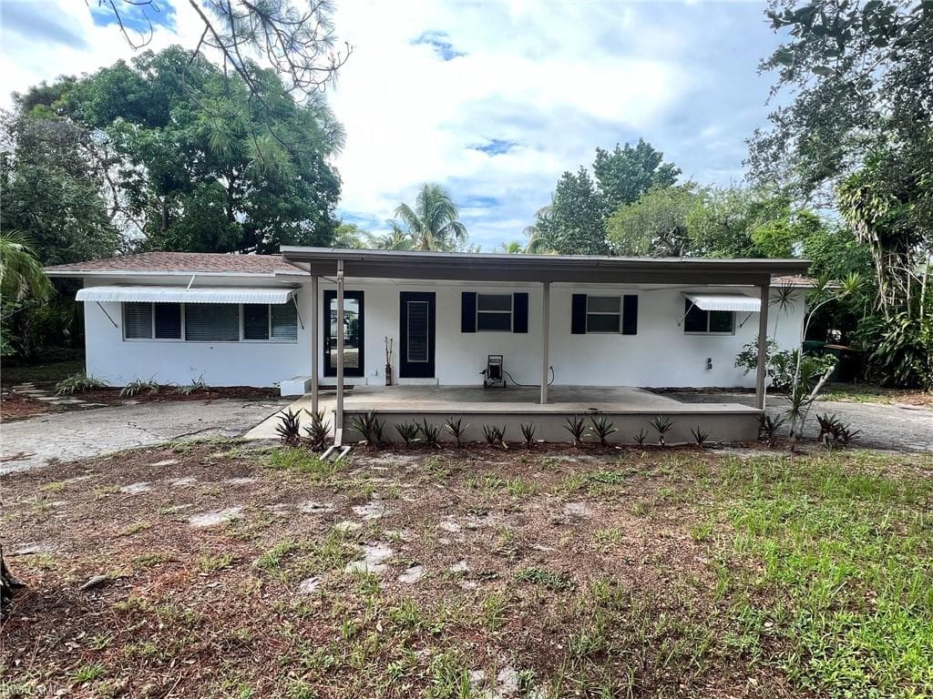 1080 Milano DR NAPLES, FL 34103
