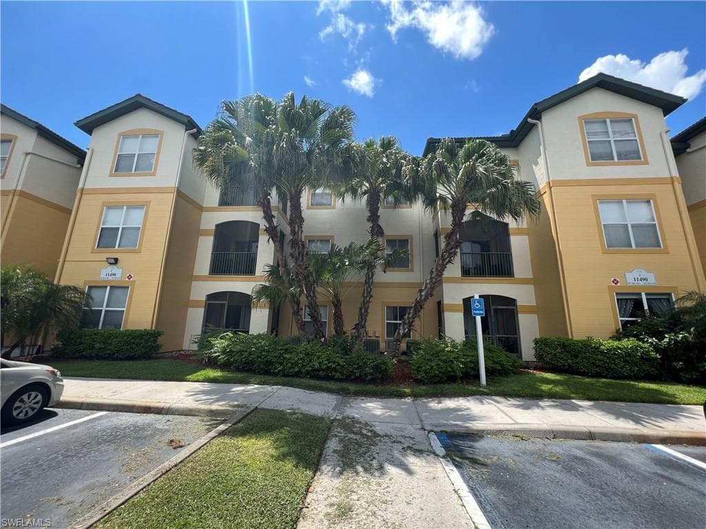 11490 Villa Grand 203 FORT MYERS, FL 33913