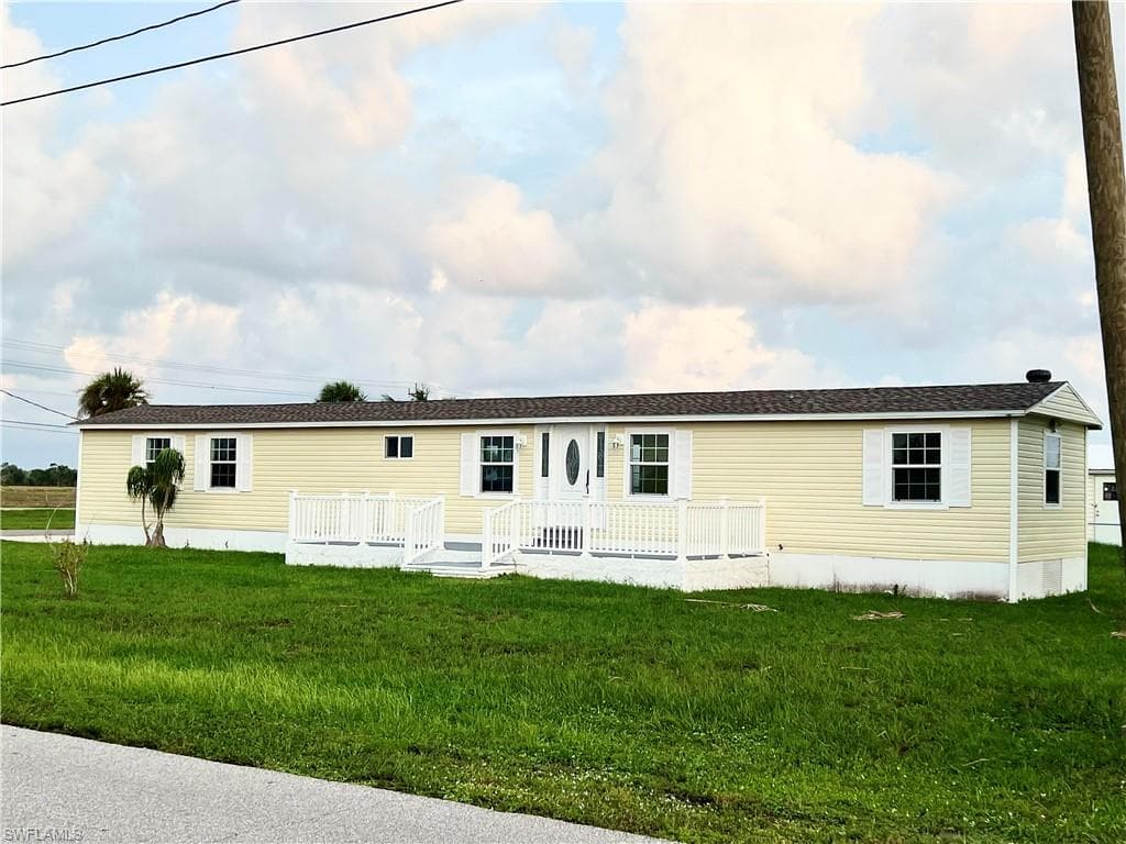4751 Curlew DR ST. JAMES CITY, FL 33956