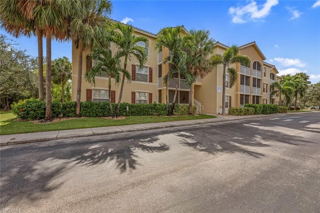 4122 Residence DR 119 FORT MYERS, FL 33901