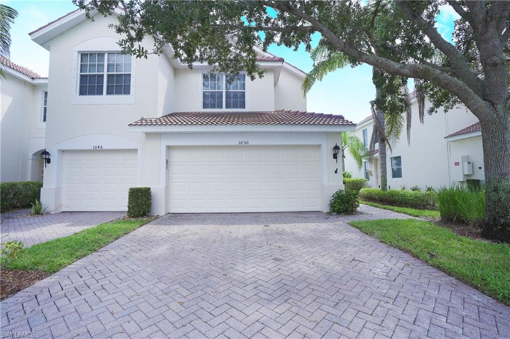 1050 Albany CT 199 NAPLES, FL 34105