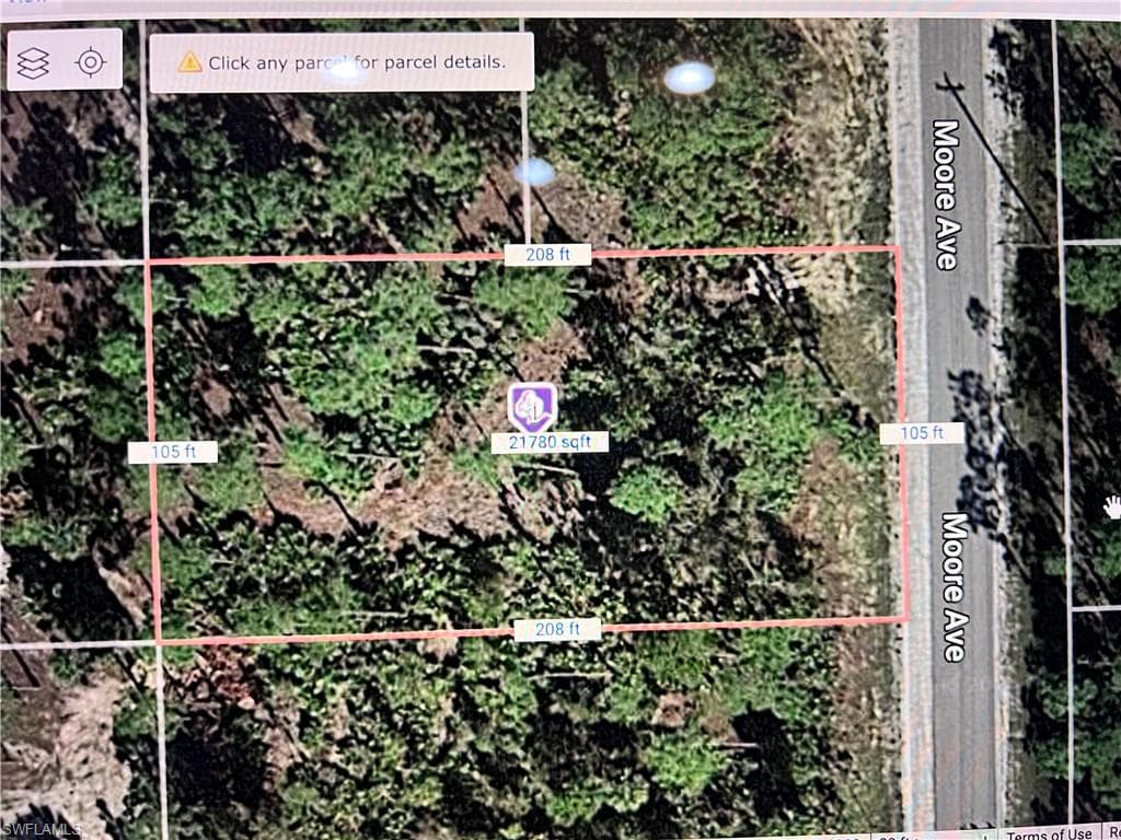 21 Moore AVE LEHIGH ACRES, FL 33936