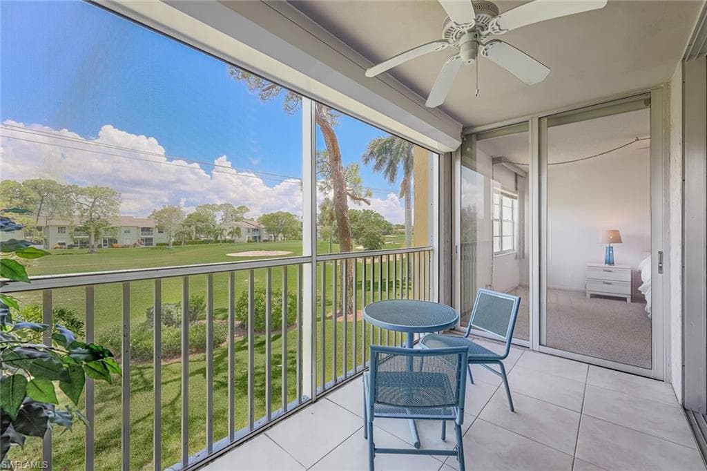 1085 Forest Lakes DR 8204 NAPLES, FL 34105