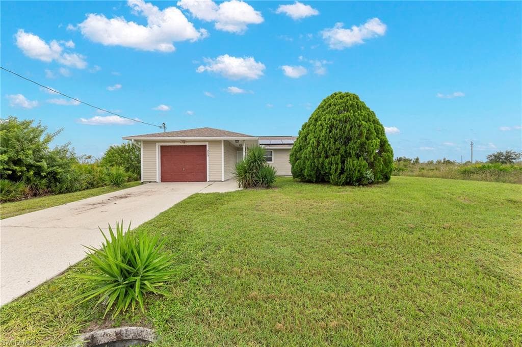 2713 73rd ST W LEHIGH ACRES, FL 33971