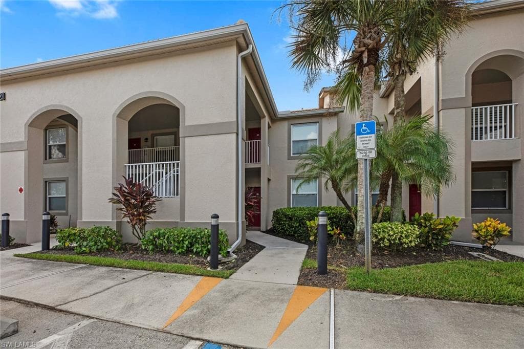 19920 Barletta LN 1422 ESTERO, FL 33928