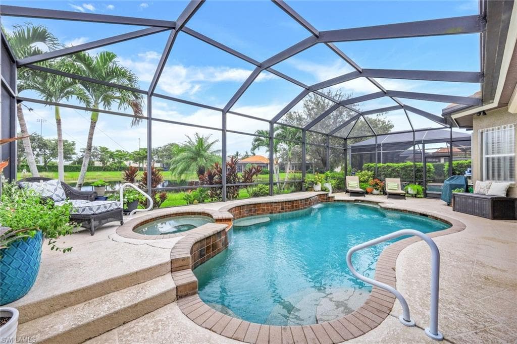 6053 Dogleg DR NAPLES, FL 34113