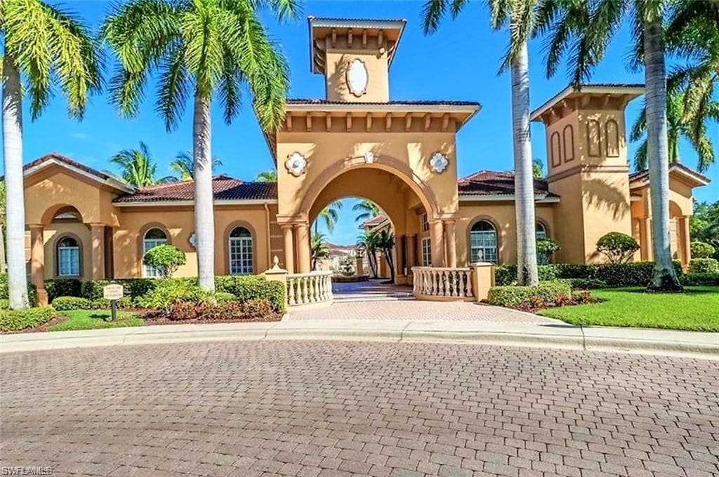 15590 Ocean Walk CIR 107 FORT MYERS, FL 33908