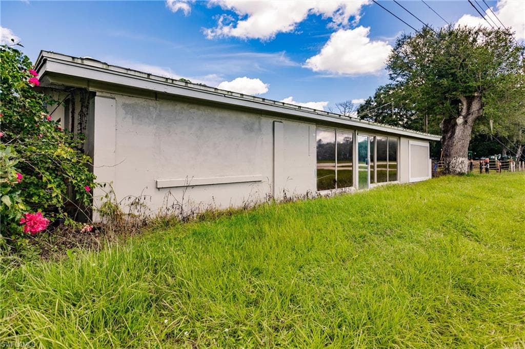 19431 Palm Beach BLVD ALVA, FL 33920