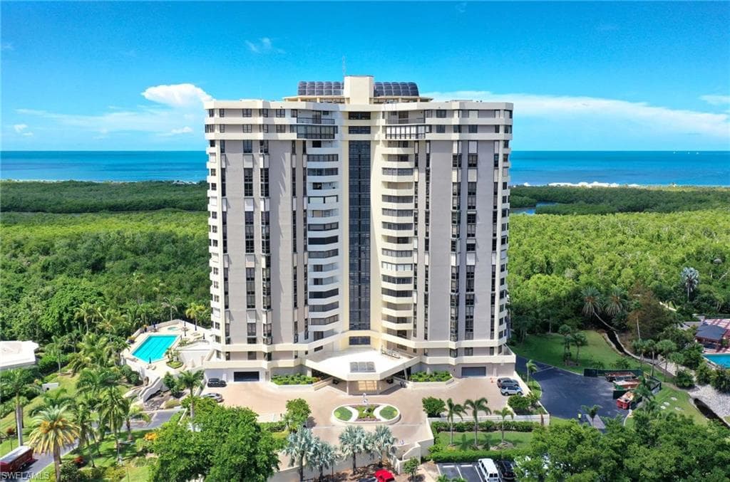 6001 Pelican Bay BLVD 1004 NAPLES, FL 34108
