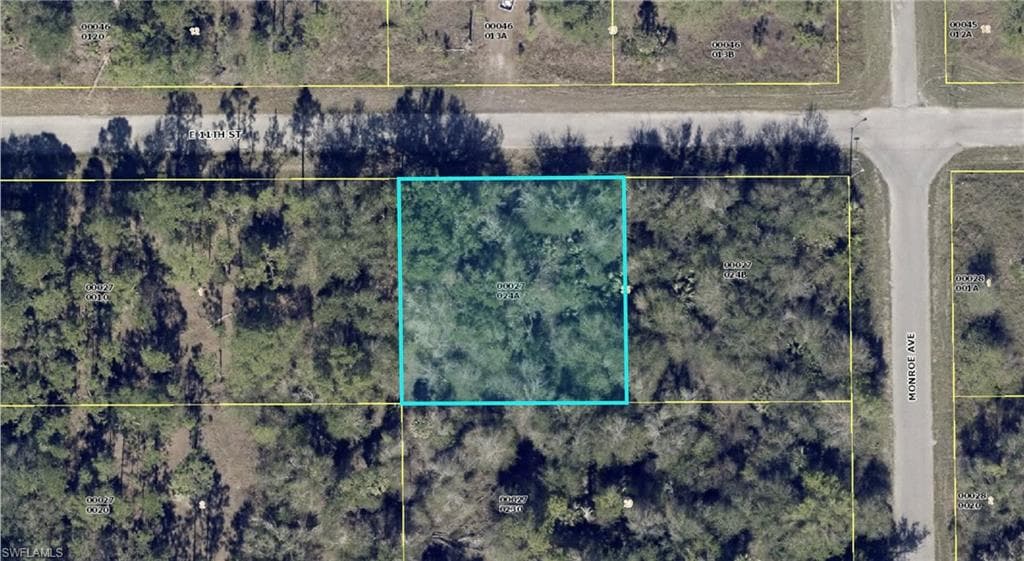 3704 E 11th ST LEHIGH ACRES, FL 33972