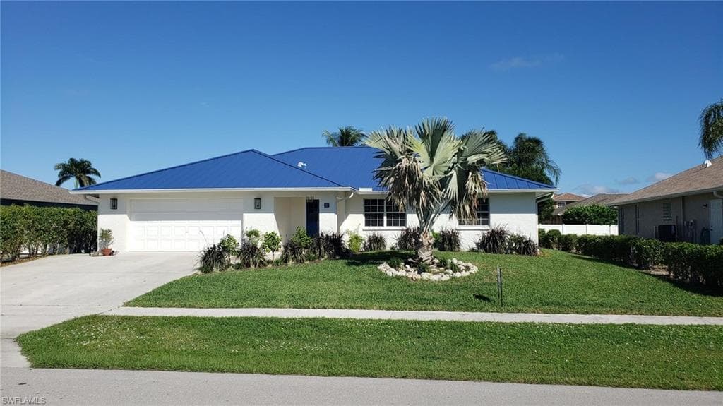 155 Bermuda RD MARCO ISLAND, FL 34145