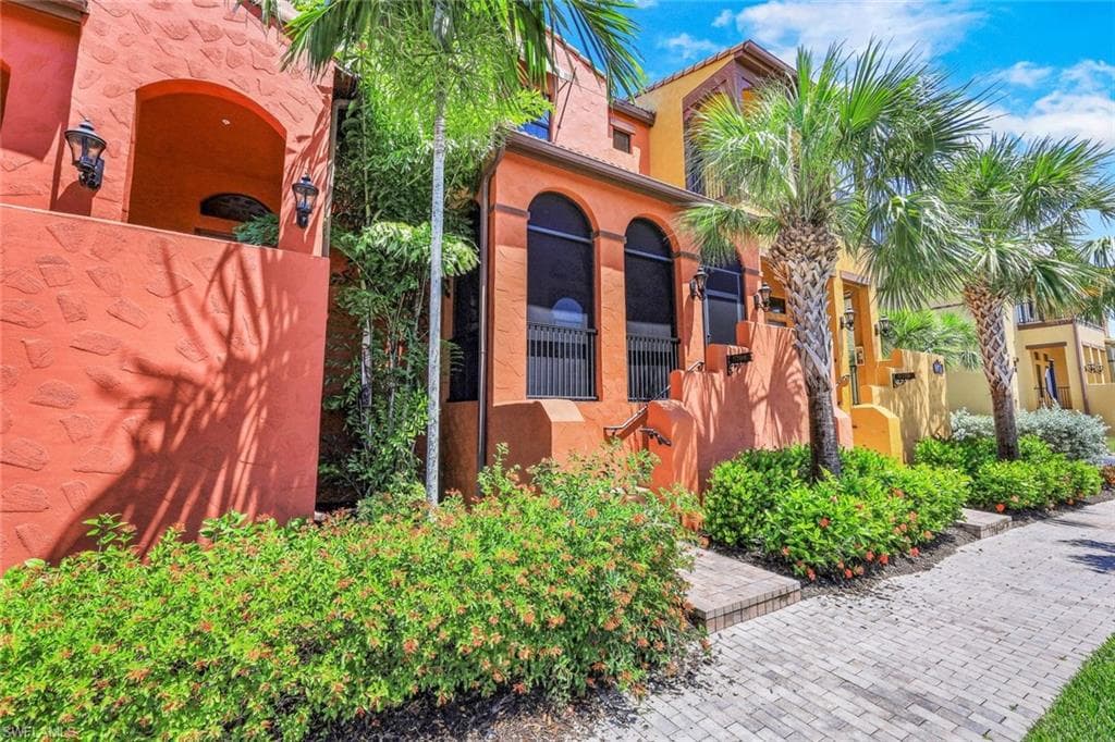 9071 Albion LN N 57-9 NAPLES, FL 34113