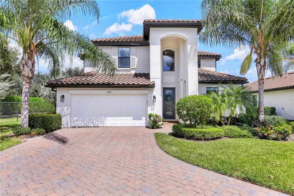 4399 Bismark WAY NAPLES, FL 34119