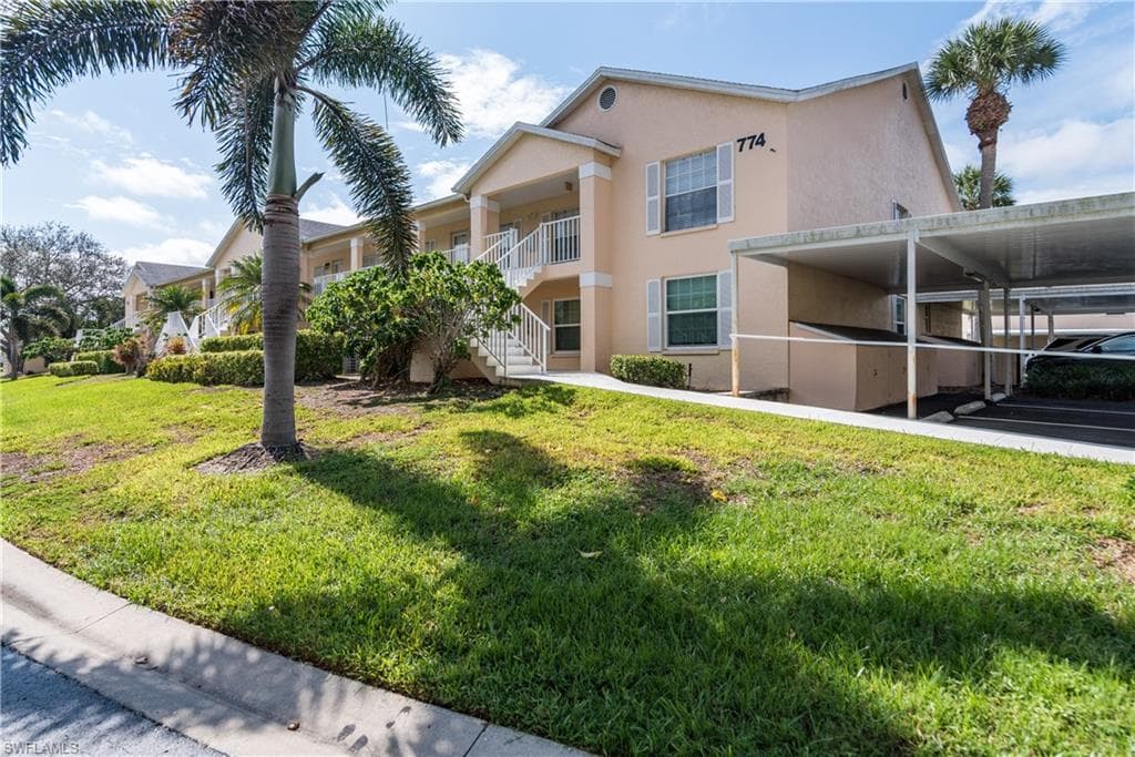774 Wiggins Lake DR 105 NAPLES, FL 34110