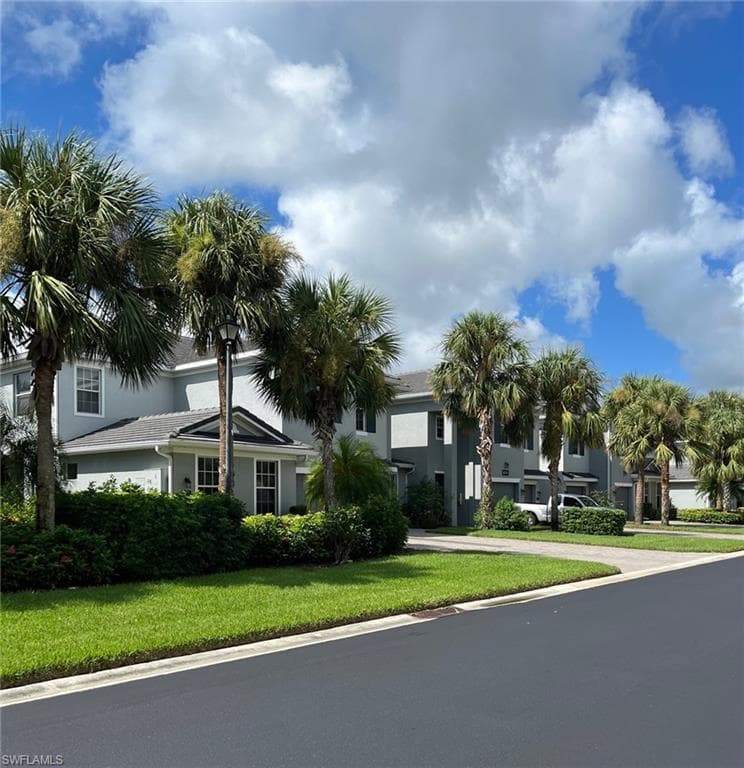 16570 Goldenrod LN 102 ALVA, FL 33920