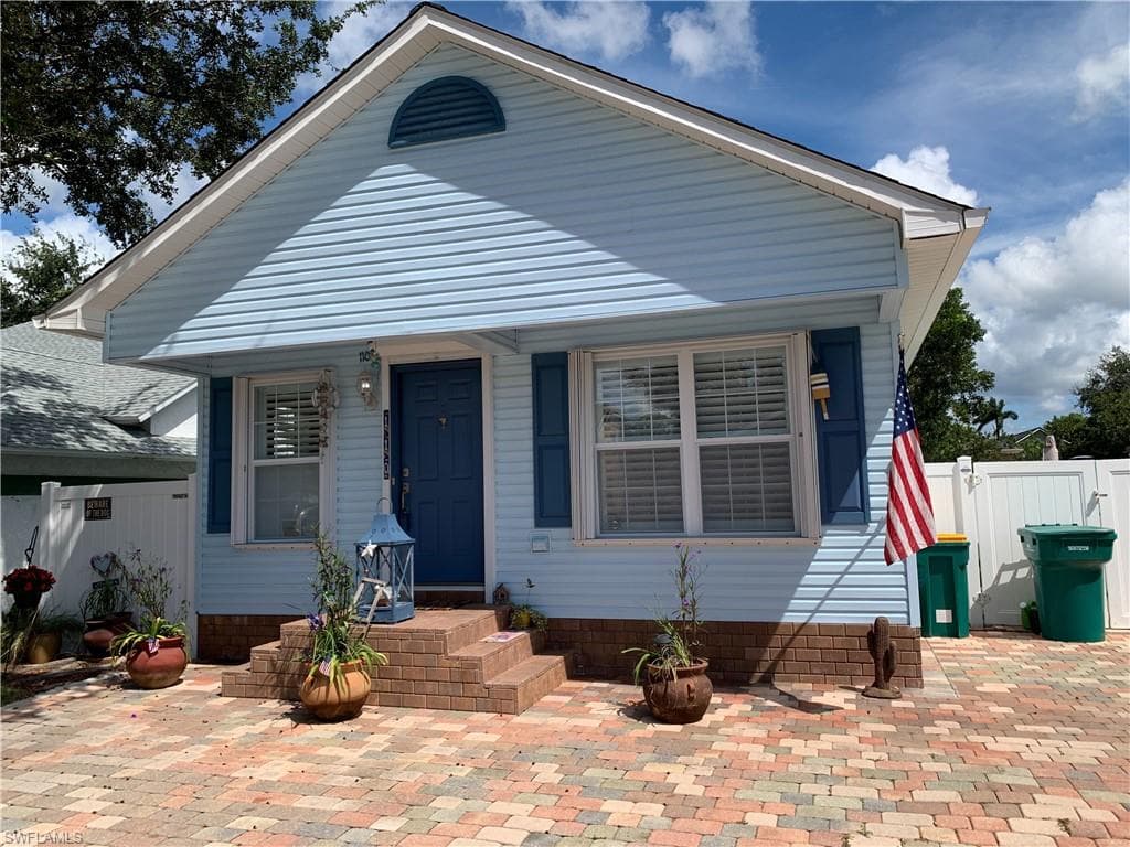 110 Leawood CIR NAPLES, FL 34104