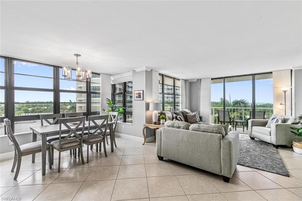 440 Seaview CT 406 MARCO ISLAND, FL 34145