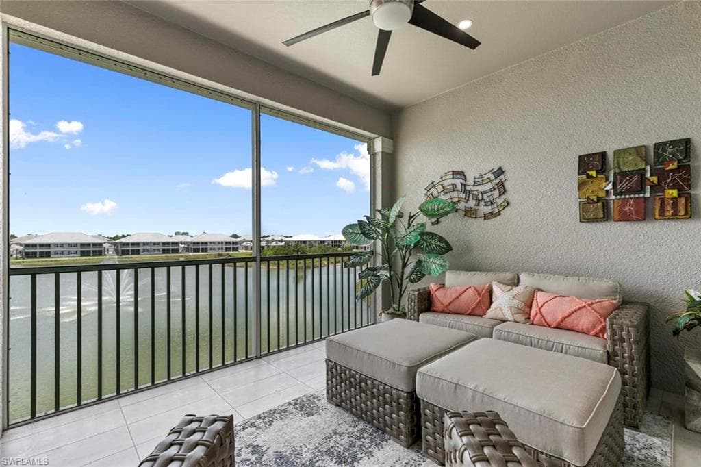 163 Indies DR E 202 NAPLES, FL 34114