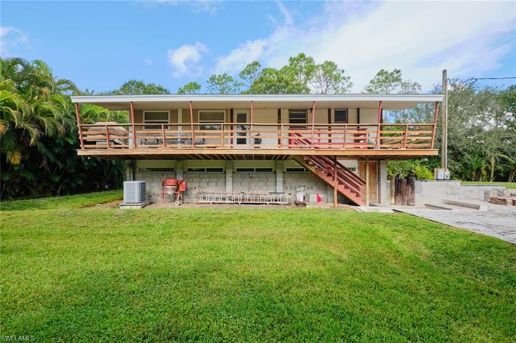 8340 Penzance BLVD FORT MYERS, FL 33912
