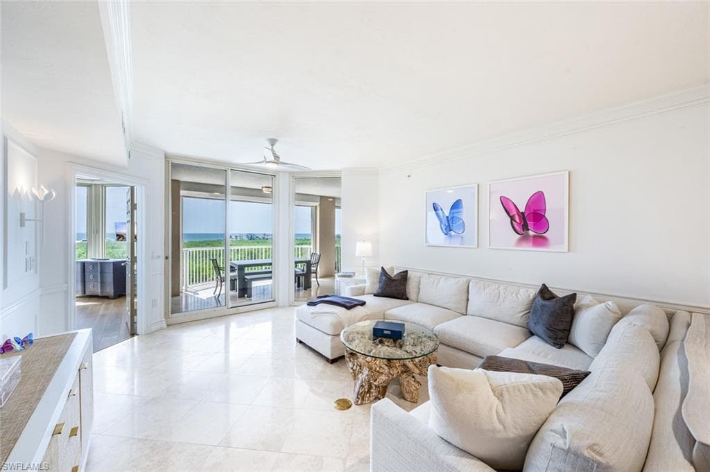 7117 Pelican Bay BLVD 708 NAPLES, FL 34108