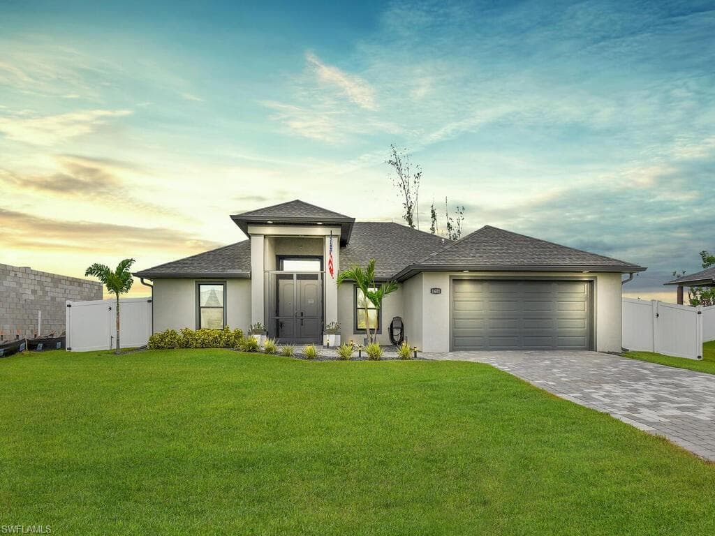 1401 SW 5th TER CAPE CORAL, FL 33991
